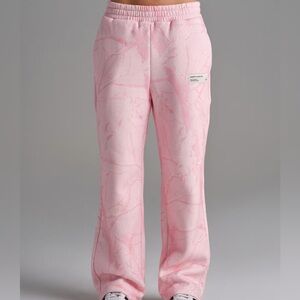 Comfrt Pink Camo Sweatpants